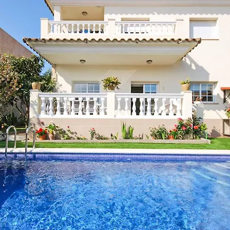 Togo Villa